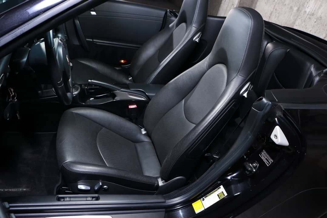 2011 Porsche 911 Carrera 4S — photo 22