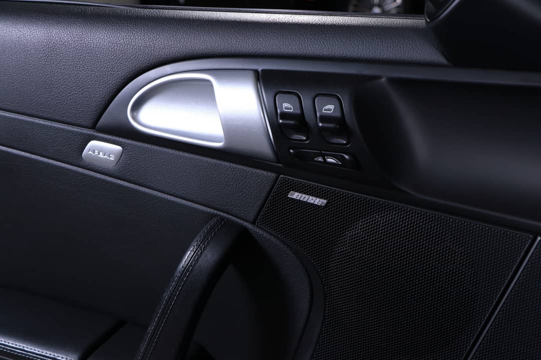 2011 Porsche 911 Carrera 4S — photo 25