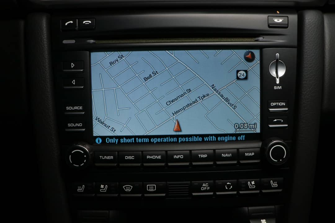 2011 Porsche 911 Carrera 4S — photo 33