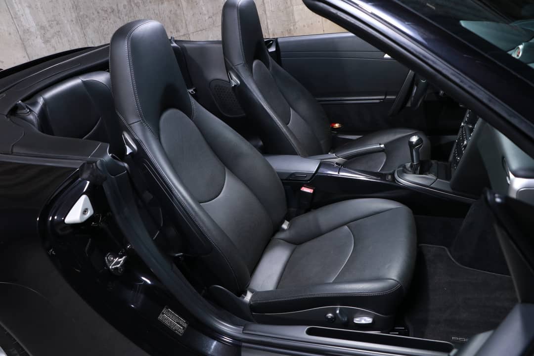 2011 Porsche 911 Carrera 4S — photo 37