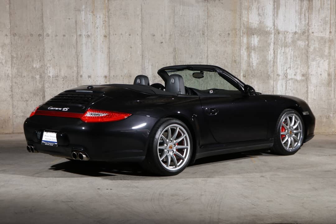 2011 Porsche 911 Carrera 4S — photo 5