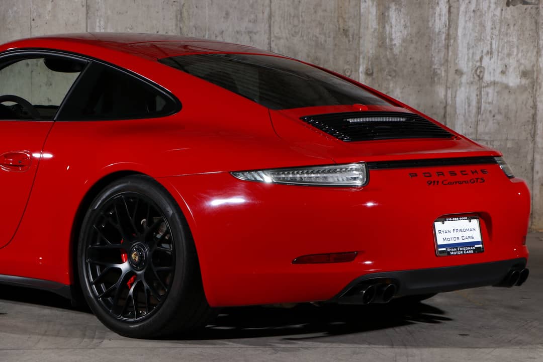2016 Porsche 911 Carrera GTS — photo 20