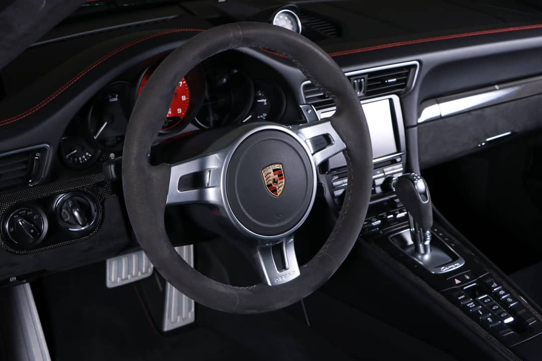 2016 Porsche 911 Carrera GTS — photo 29