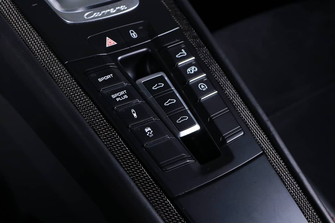 2016 Porsche 911 Carrera GTS — photo 38