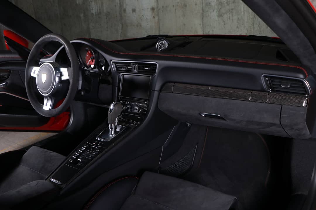 2016 Porsche 911 Carrera GTS — photo 39