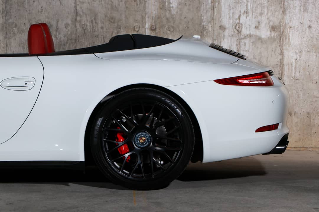 2015 Porsche 911 Carrera GTS — photo 22