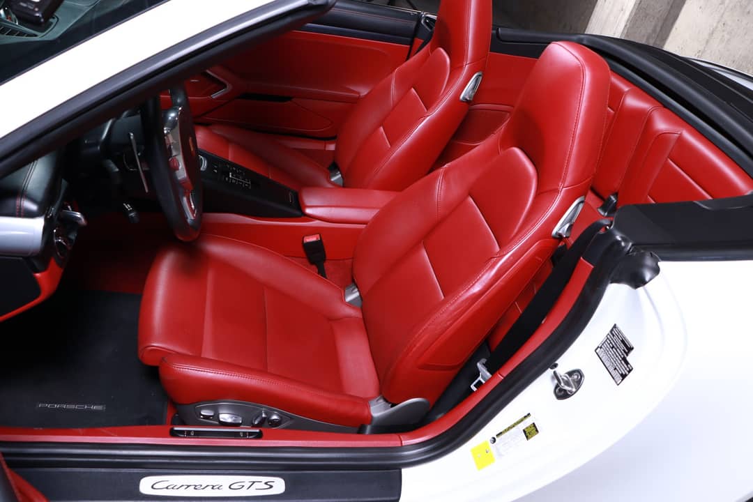 2015 Porsche 911 Carrera GTS — photo 29