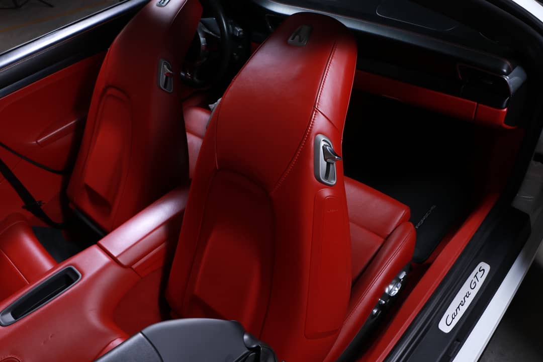 2015 Porsche 911 Carrera GTS — photo 48