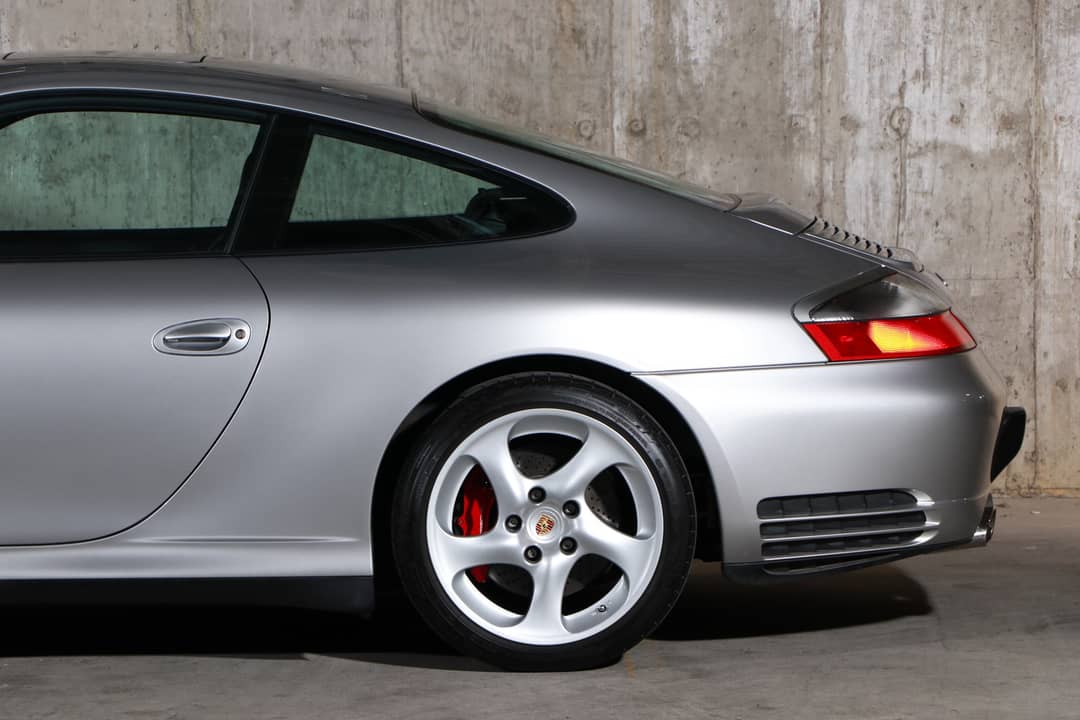 2002 Porsche 911 Carrera 4S — photo 12