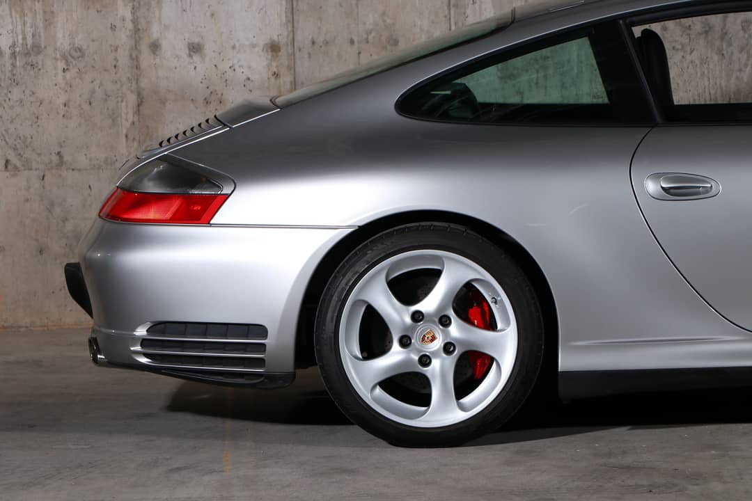 2002 Porsche 911 Carrera 4S — photo 18