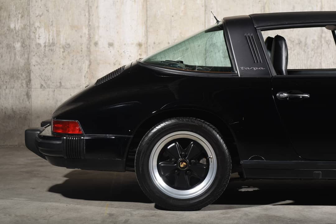 1988 Porsche 911 Targa — photo 11