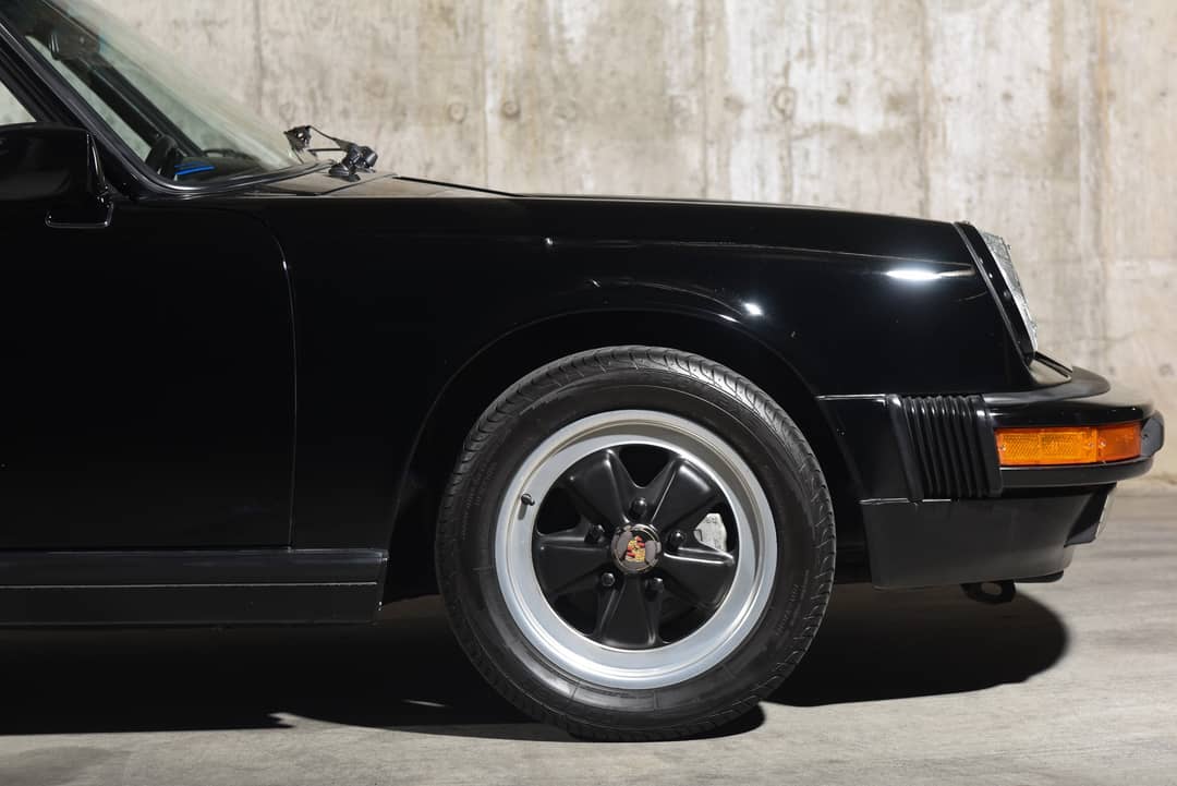 1988 Porsche 911 Targa — photo 14
