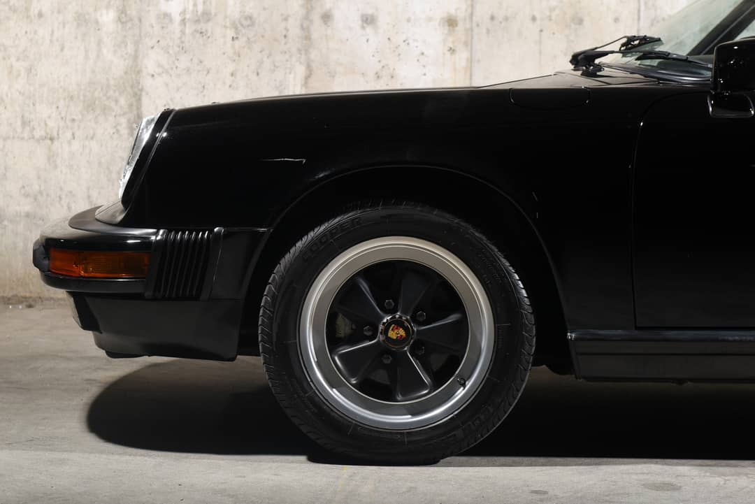 1988 Porsche 911 Targa — photo 16