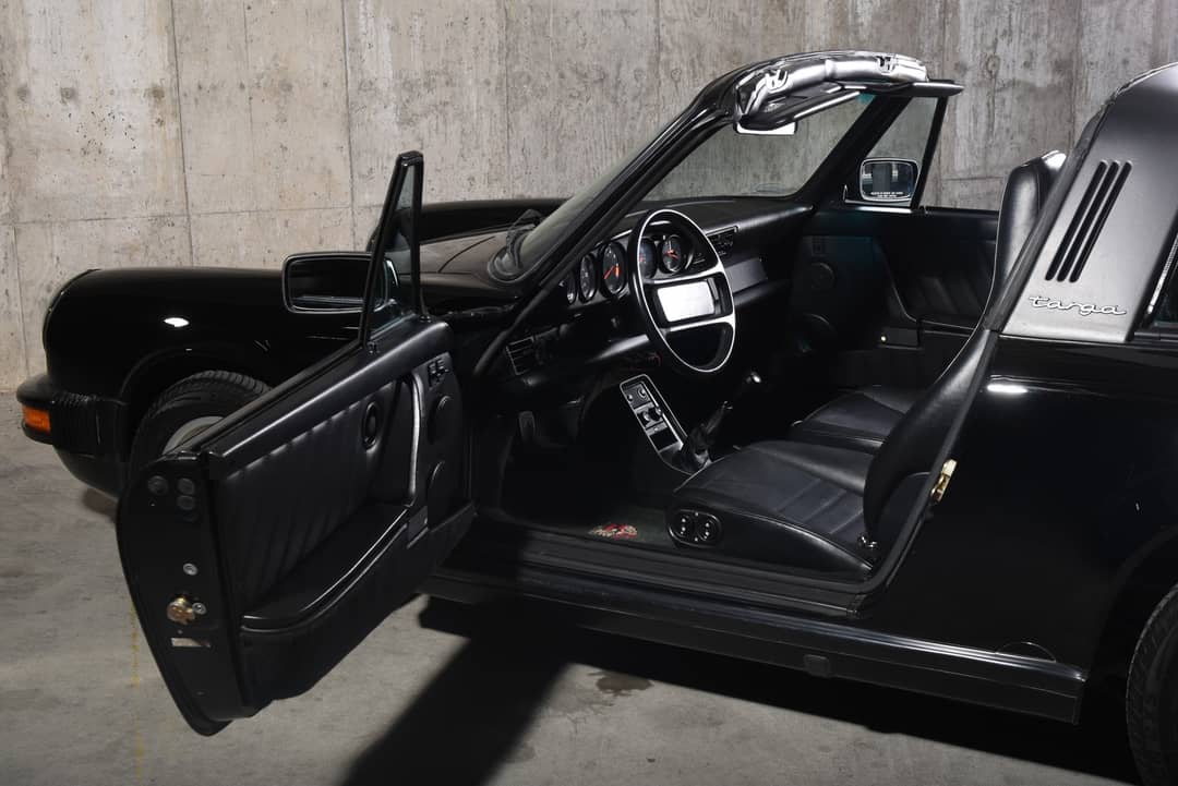 1988 Porsche 911 Targa — photo 21