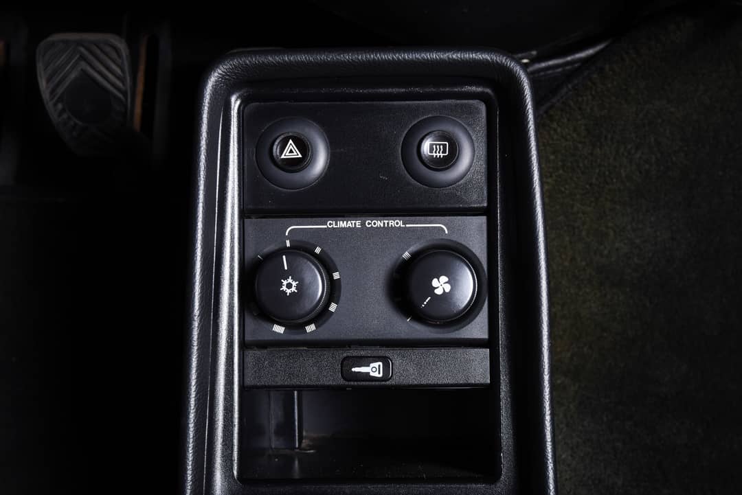 1988 Porsche 911 Targa — photo 34