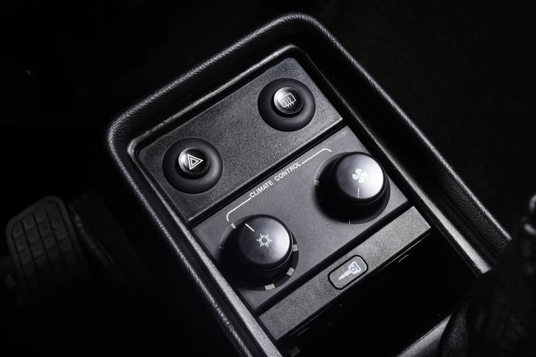 1988 Porsche 911 Targa — photo 35