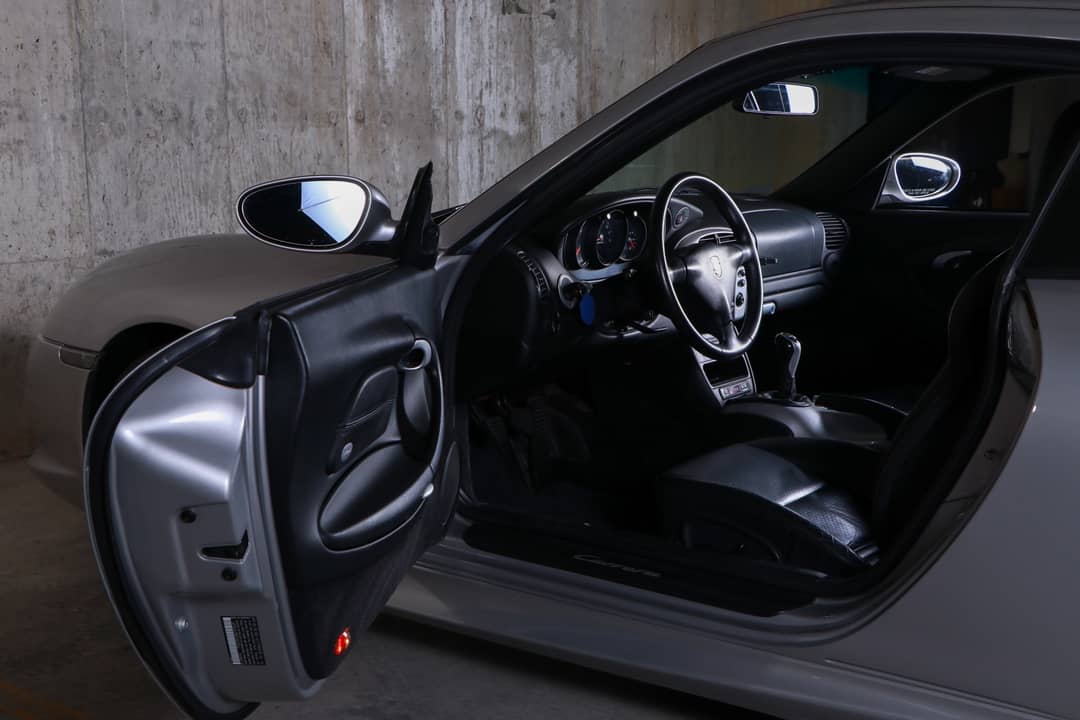 2004 Porsche 911 Carrera — photo 21