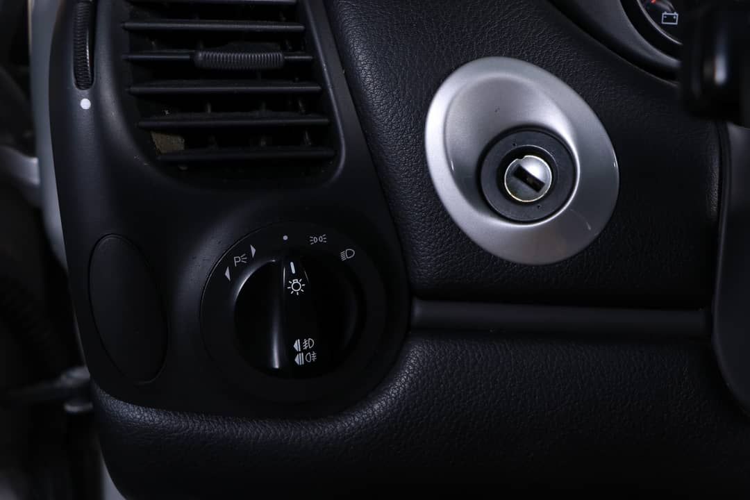 2004 Porsche 911 Carrera — photo 26
