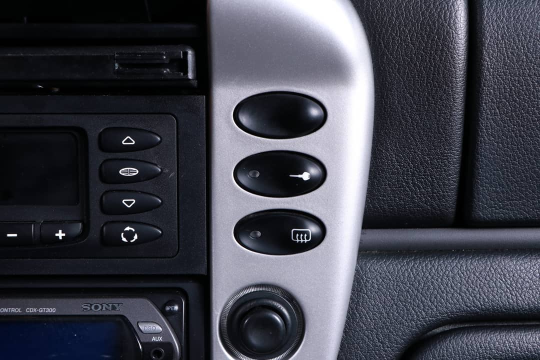 2004 Porsche 911 Carrera — photo 29