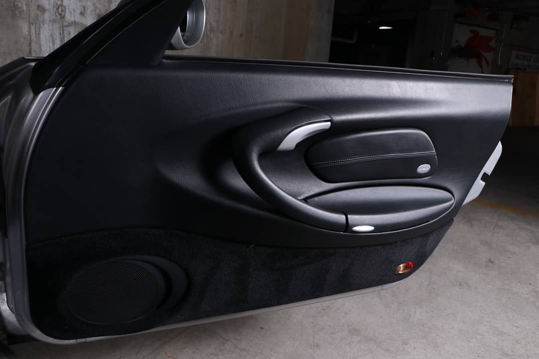 2004 Porsche 911 Carrera — photo 33