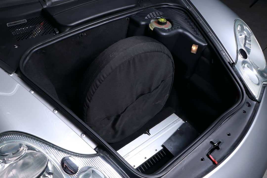 2004 Porsche 911 Carrera — photo 36