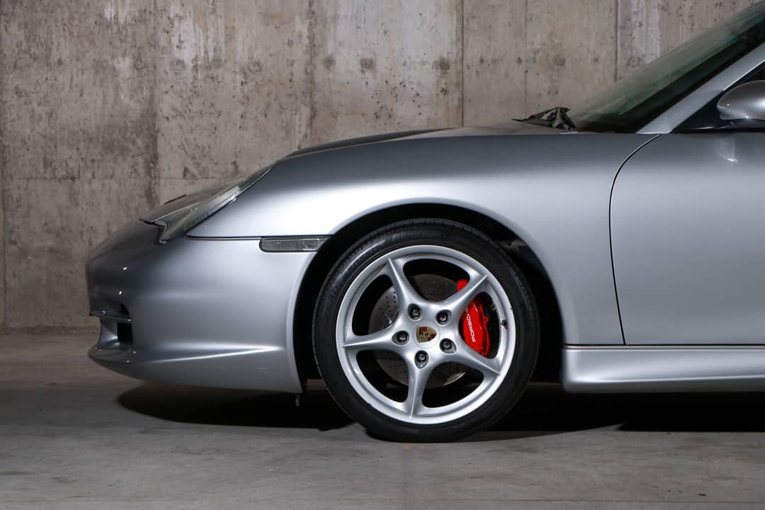 2004 Porsche 911 Carrera — photo 9