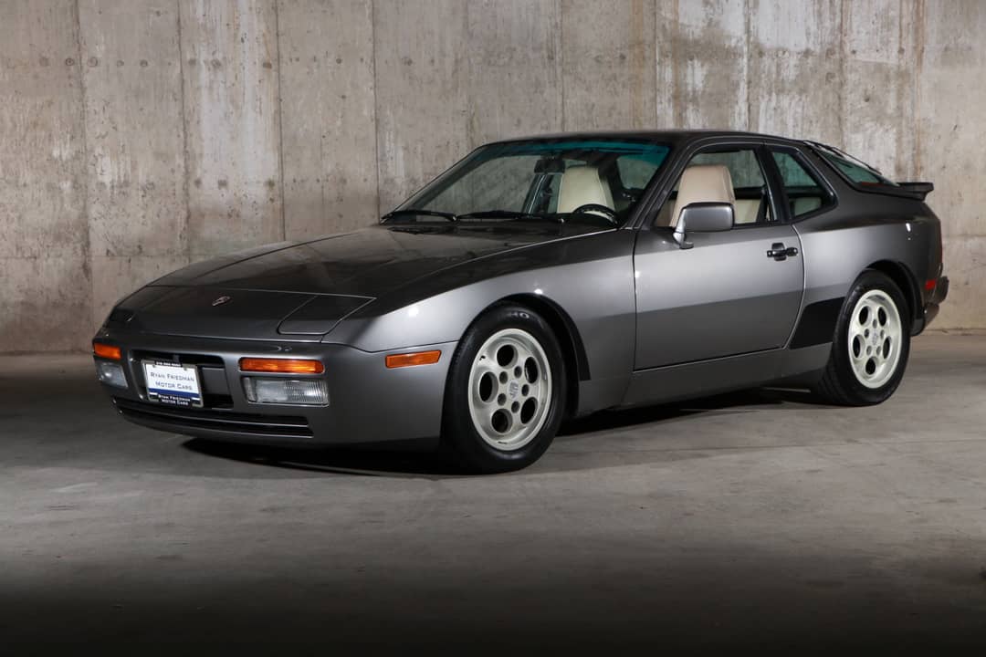 1987 Porsche 944 Turbo — photo 2