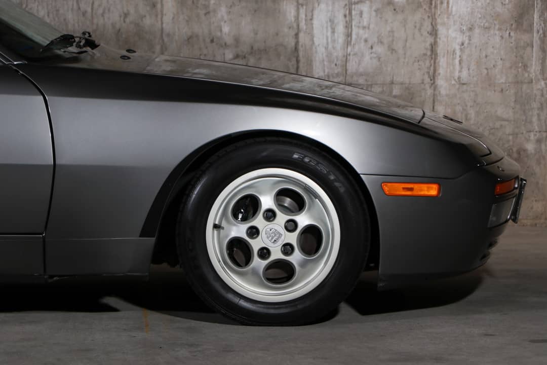 1987 Porsche 944 Turbo — photo 13