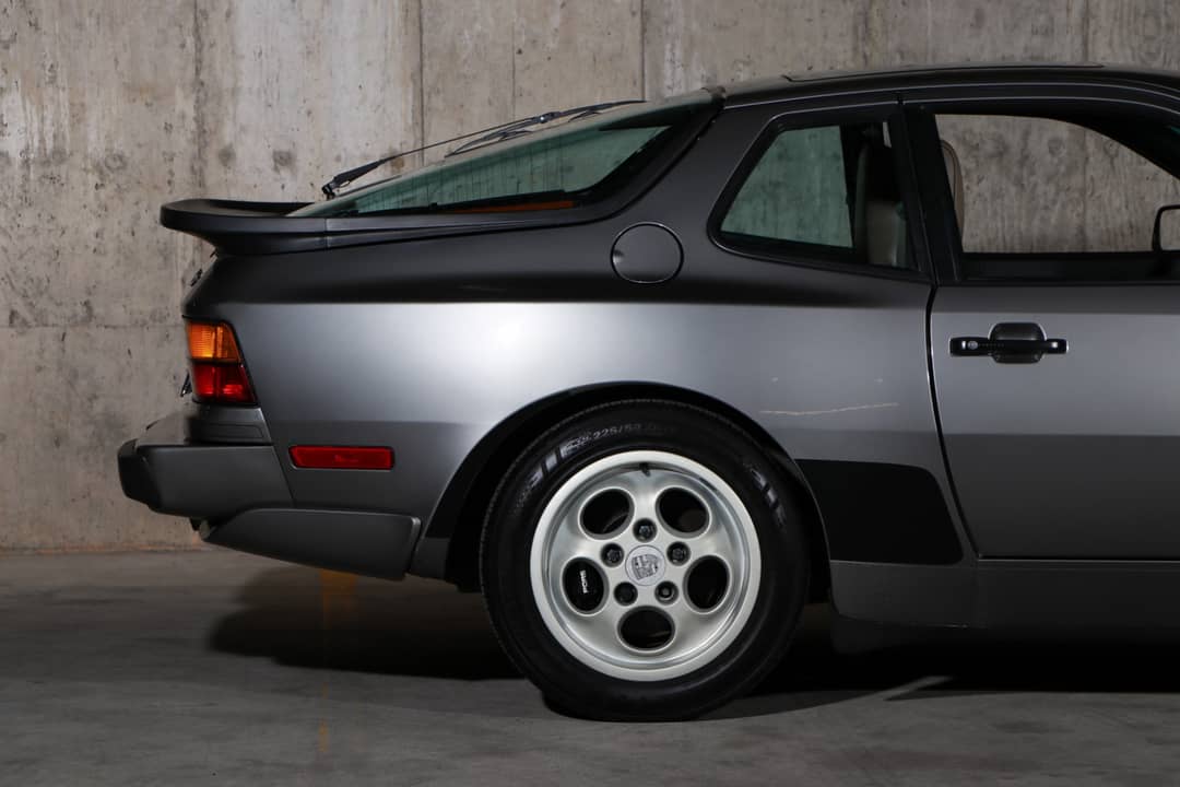 1987 Porsche 944 Turbo — photo 15