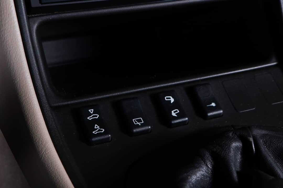 1987 Porsche 944 Turbo — photo 33