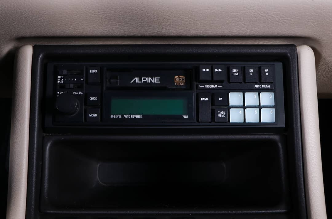 1987 Porsche 944 Turbo — photo 34