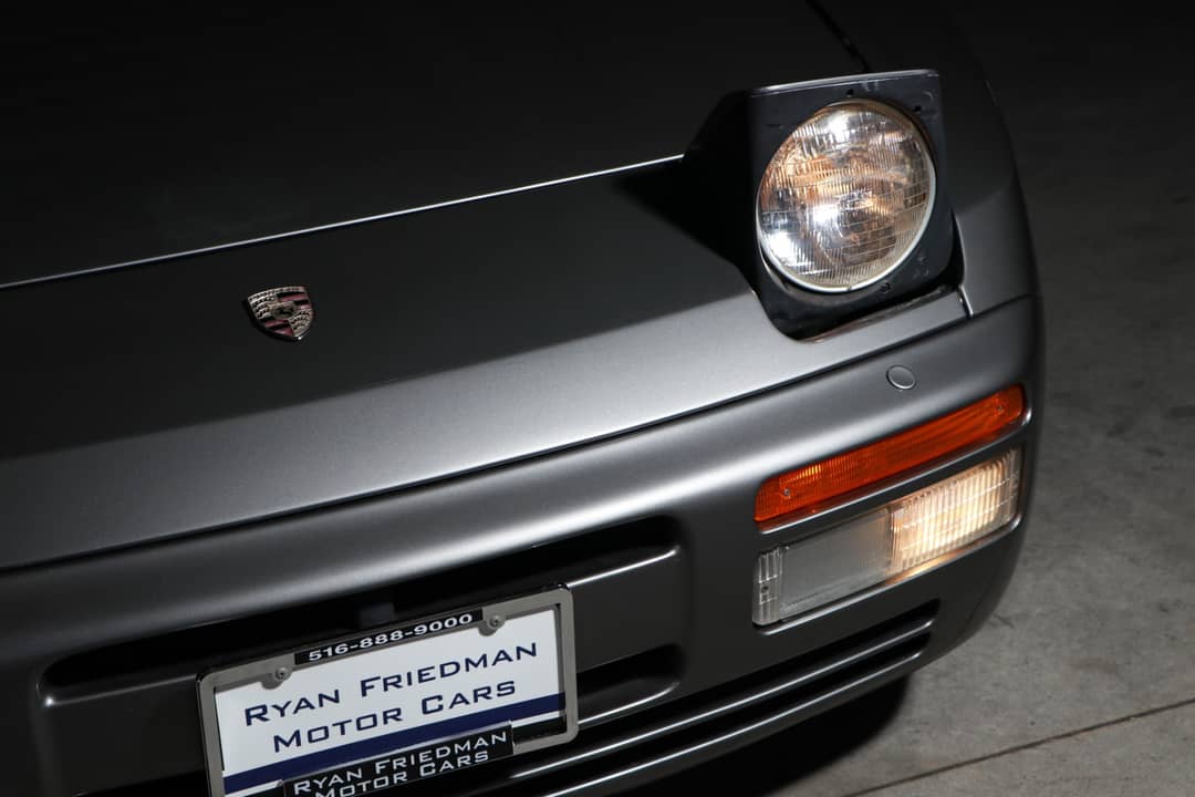 1987 Porsche 944 Turbo — photo 9