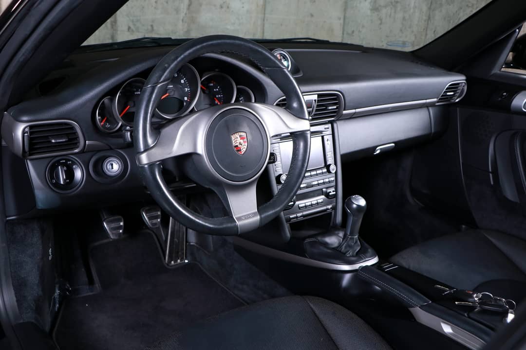 2010 Porsche 911 Carrera — photo 22