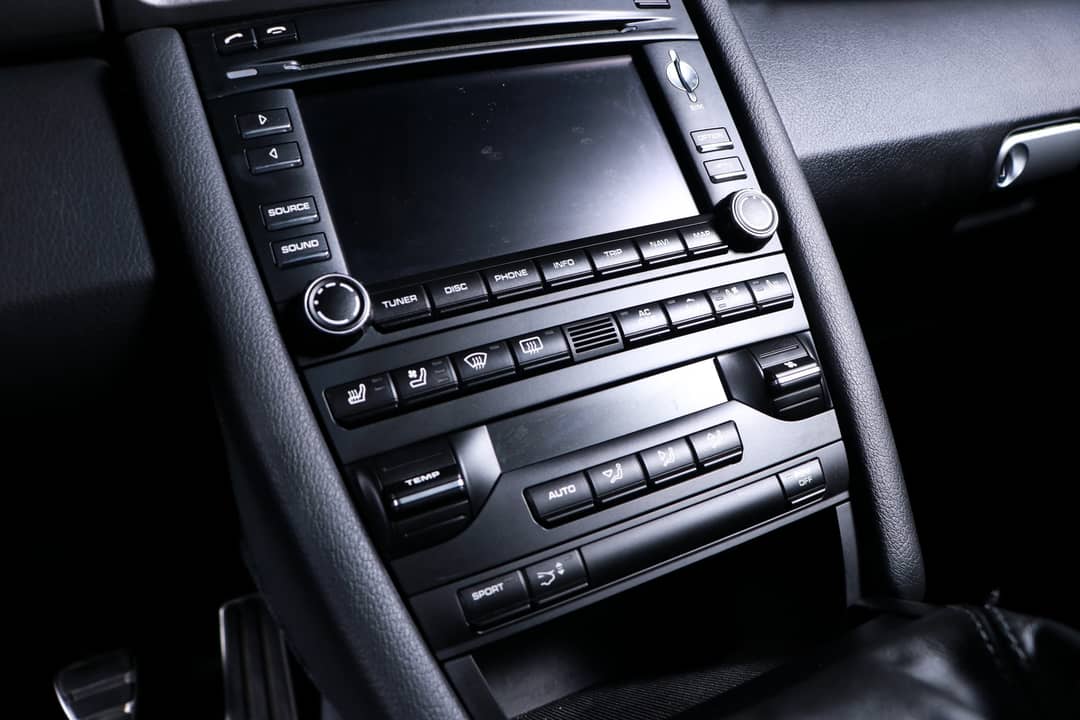 2010 Porsche 911 Carrera — photo 25