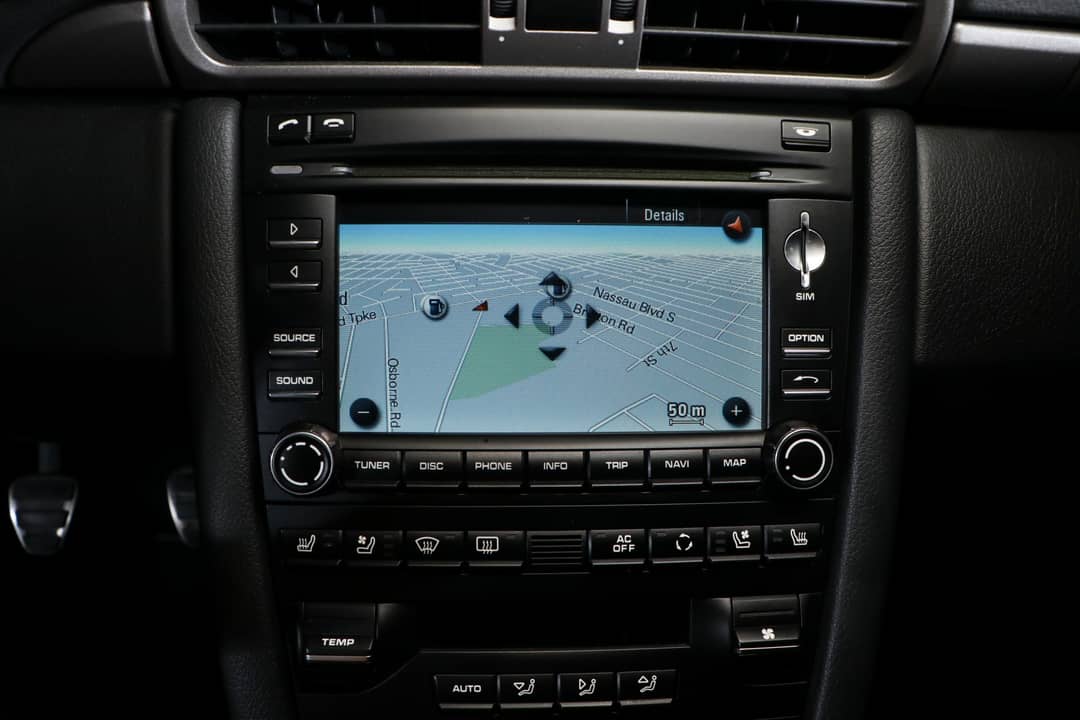 2010 Porsche 911 Carrera — photo 26