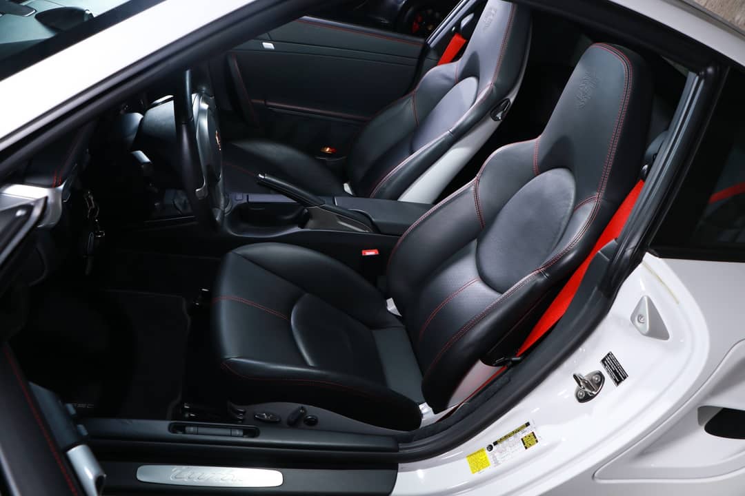 2010 Porsche 911 Turbo — photo 19
