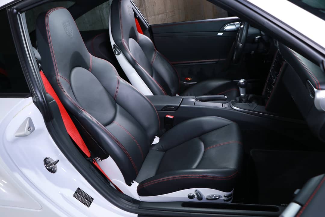 2010 Porsche 911 Turbo — photo 28