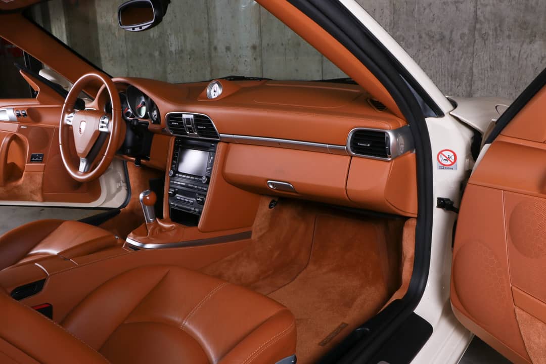 2009 Porsche 911 Turbo — photo 36
