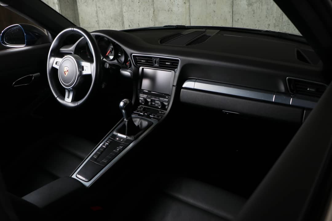 2016 Porsche 911 Carrera — photo 32