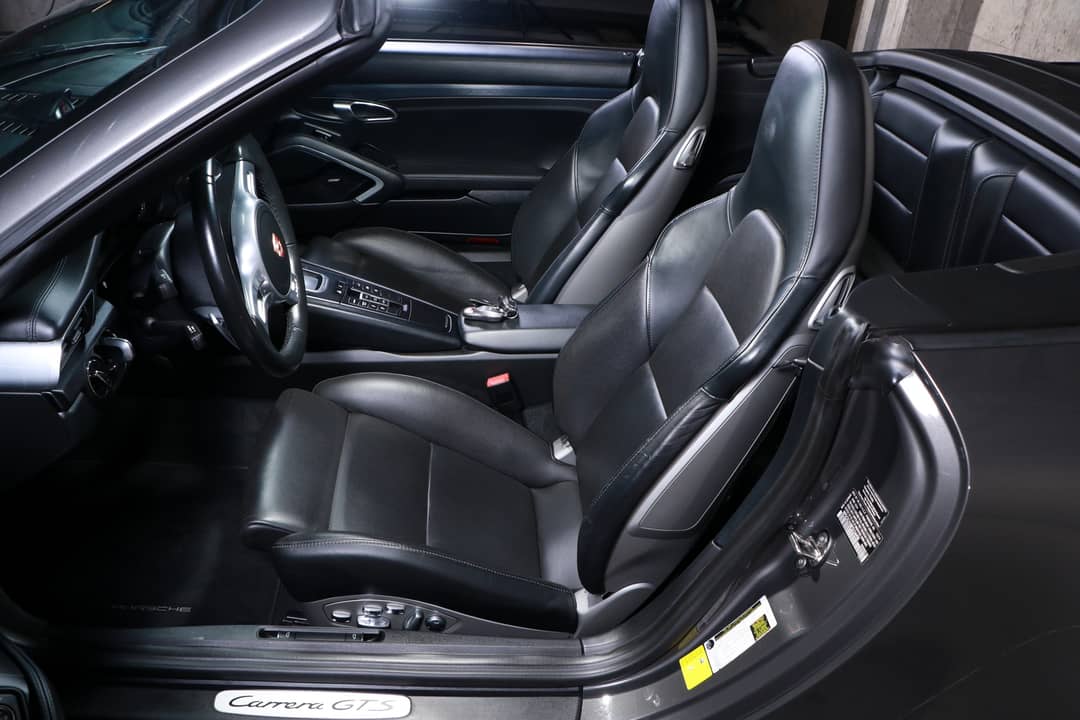 2015 Porsche 911 Carrera GTS — photo 30