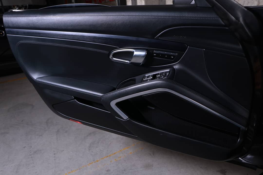 2015 Porsche 911 Carrera GTS — photo 32