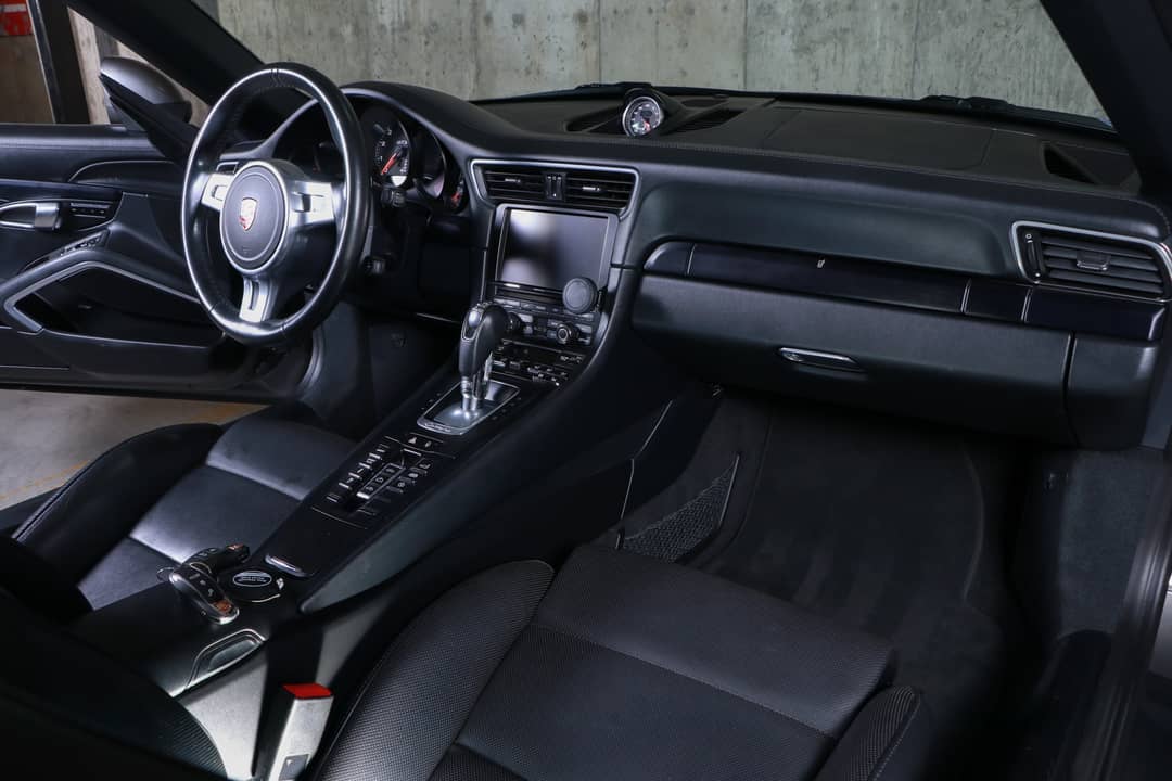 2015 Porsche 911 Carrera GTS — photo 43