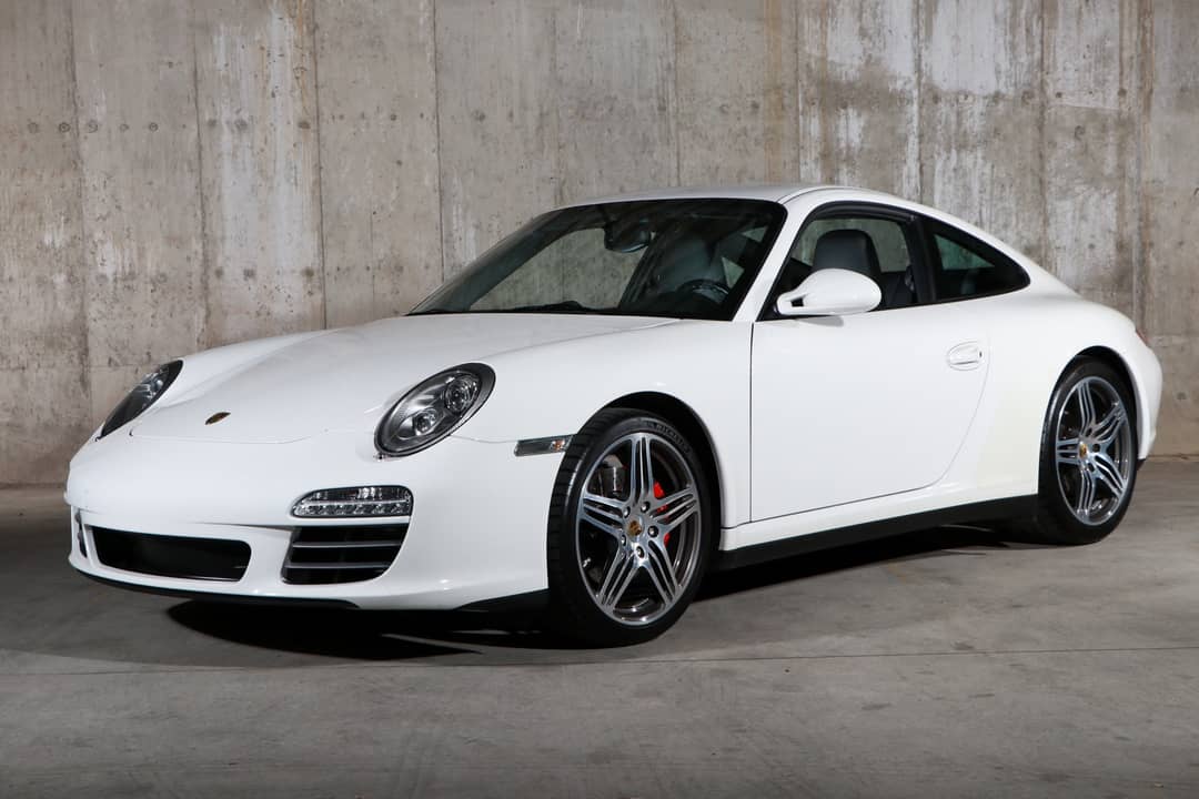 2011 Porsche 911 Carrera 4S — photo 2