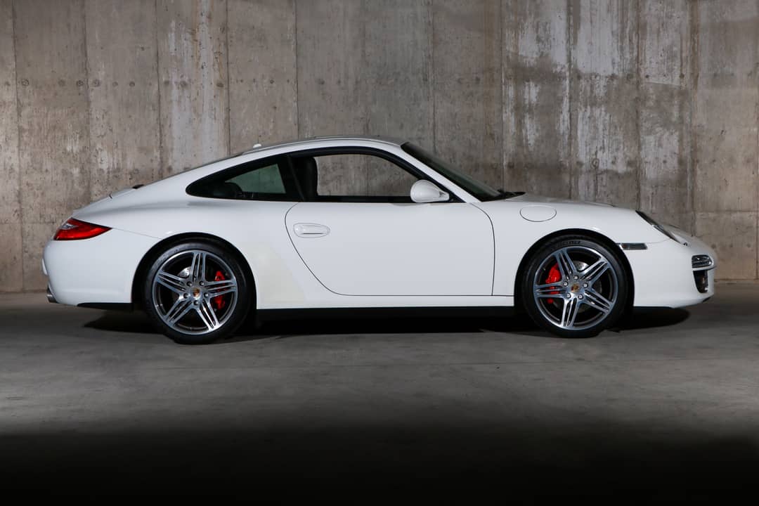2011 Porsche 911 Carrera 4S — photo 12