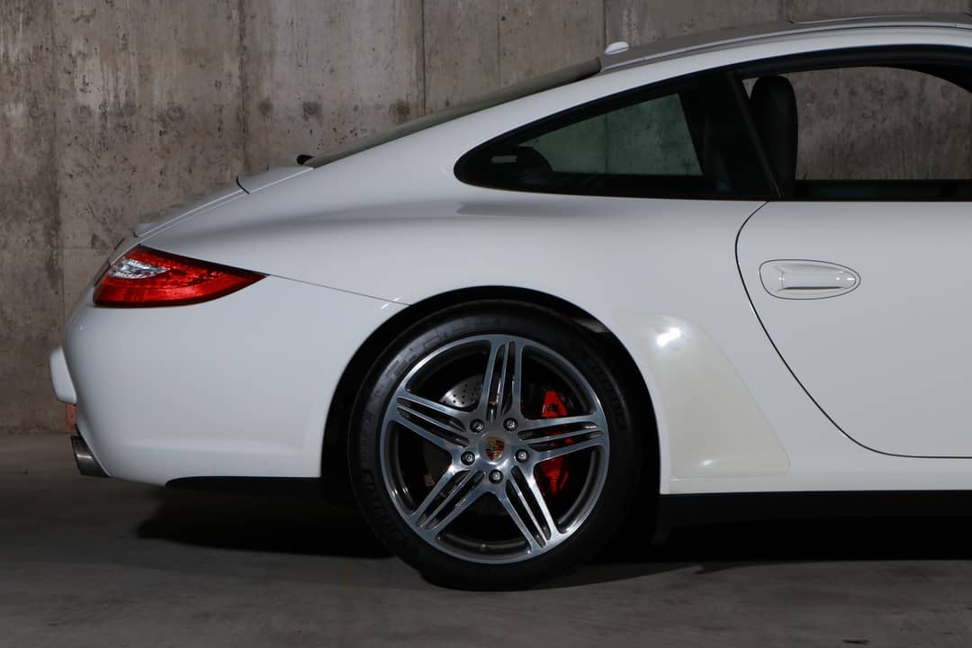 2011 Porsche 911 Carrera 4S — photo 13