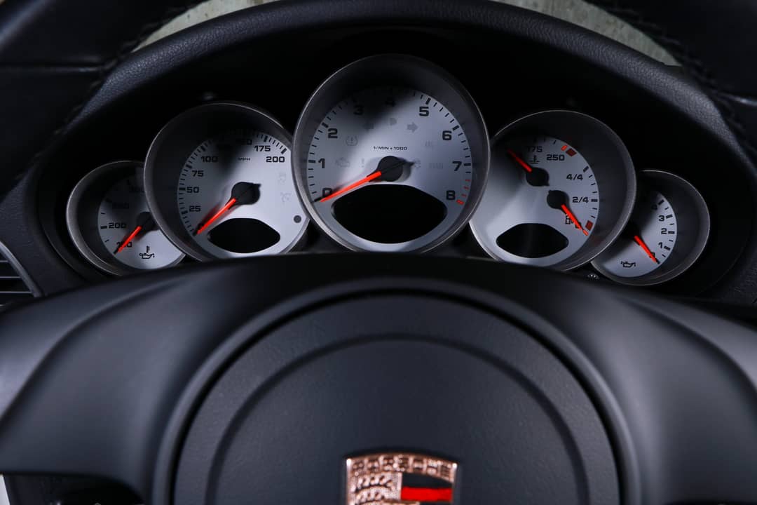2011 Porsche 911 Carrera 4S — photo 27