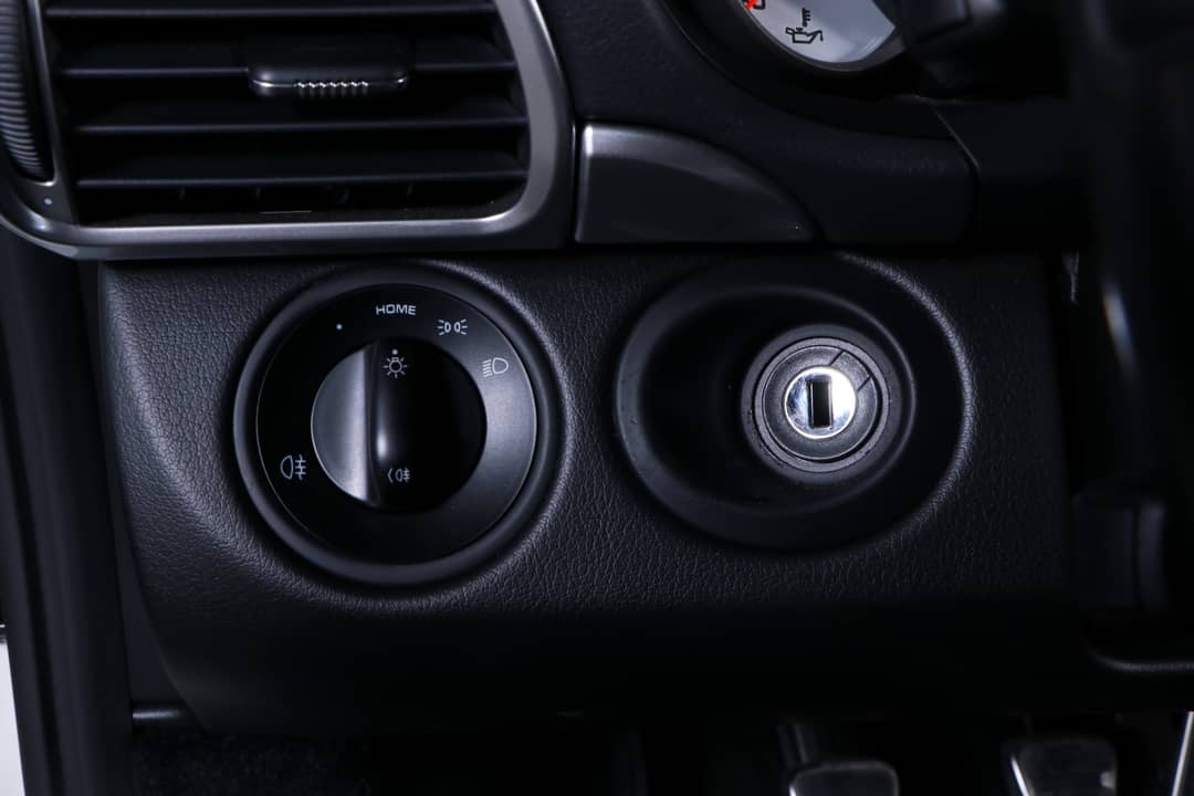 2011 Porsche 911 Carrera 4S — photo 28