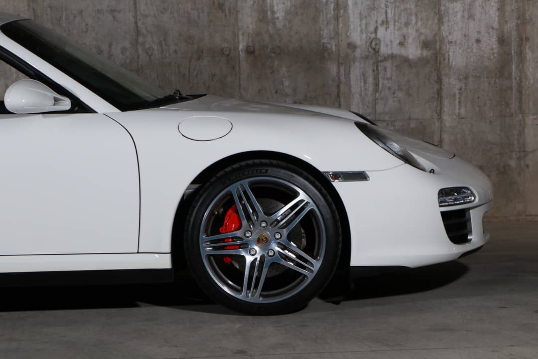 2011 Porsche 911 Carrera 4S — photo 10