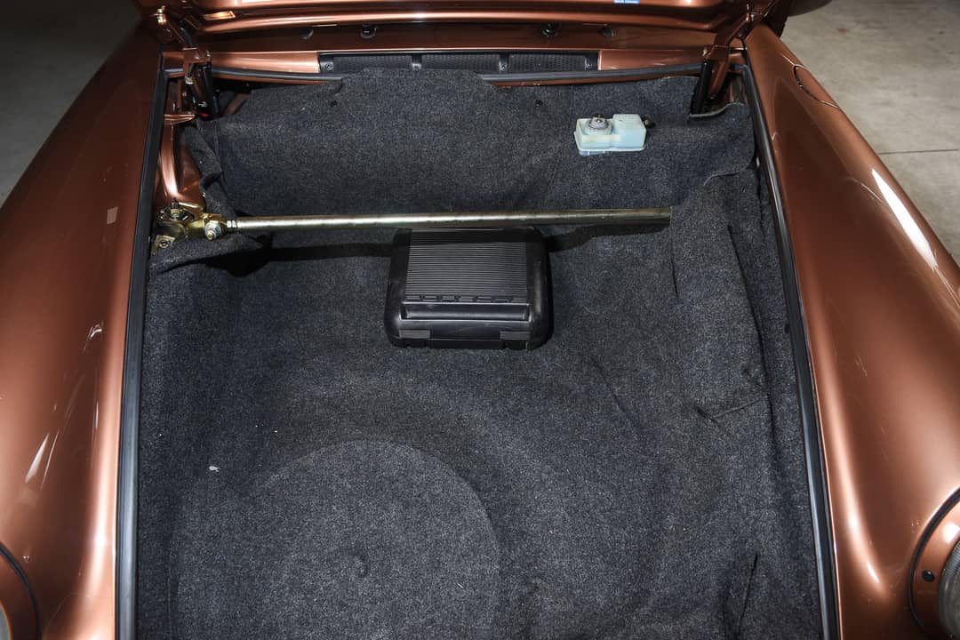 1989 Porsche 911 Carrera Targa — photo 27