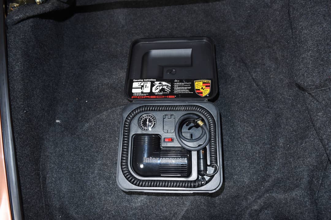 1989 Porsche 911 Carrera Targa — photo 28